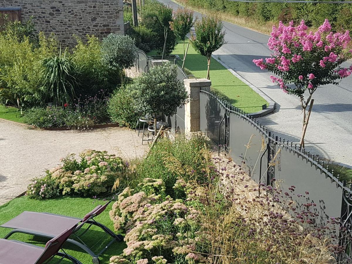 Les Gites Du Haut Pin Calorguen Exteriör bild
