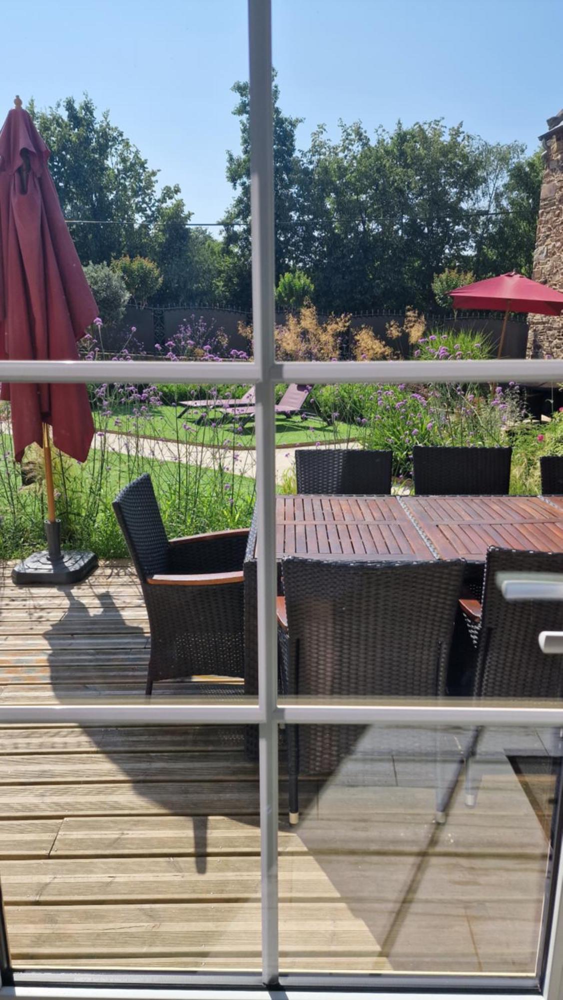 Les Gites Du Haut Pin Calorguen Exteriör bild