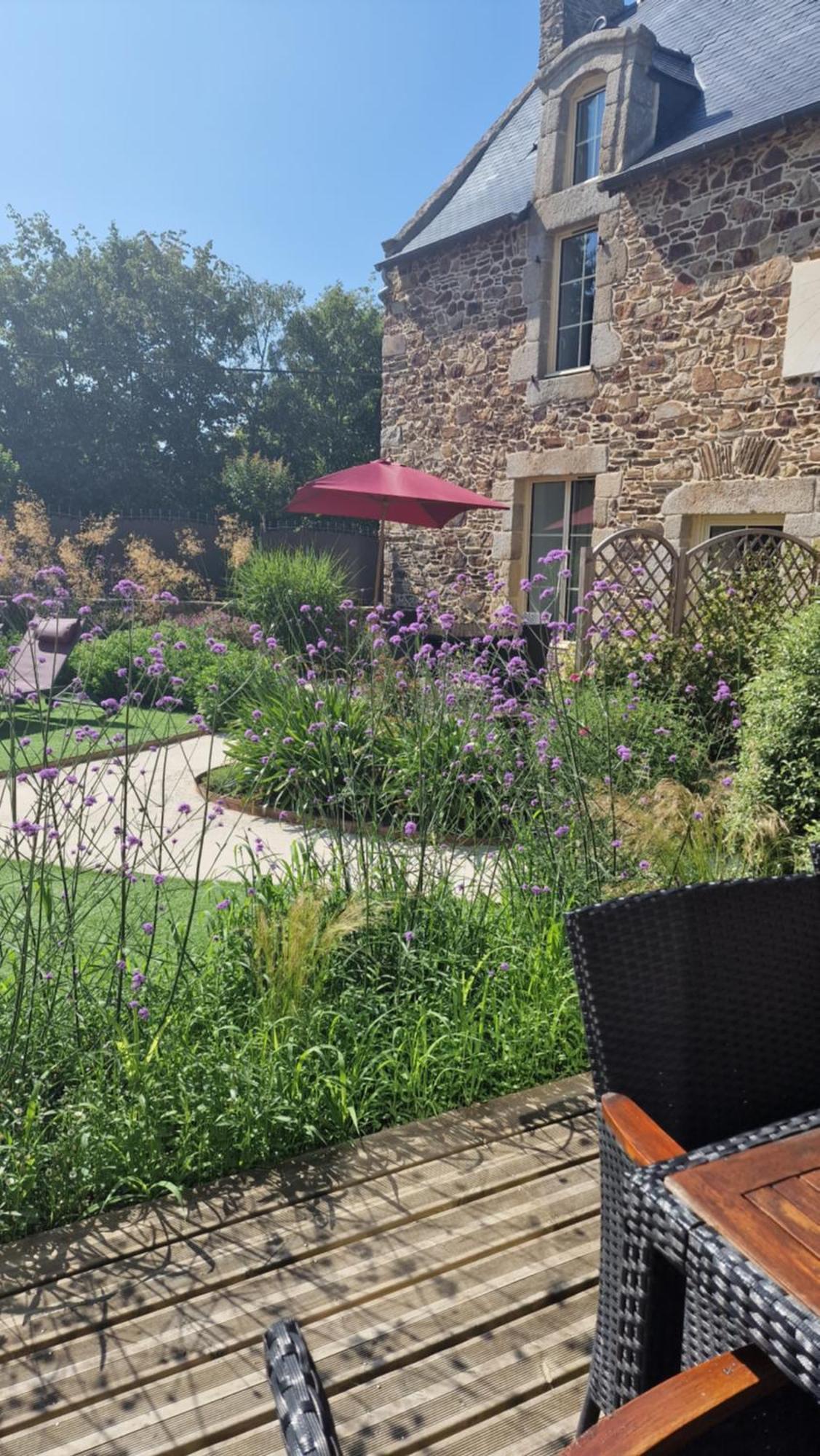 Les Gites Du Haut Pin Calorguen Exteriör bild